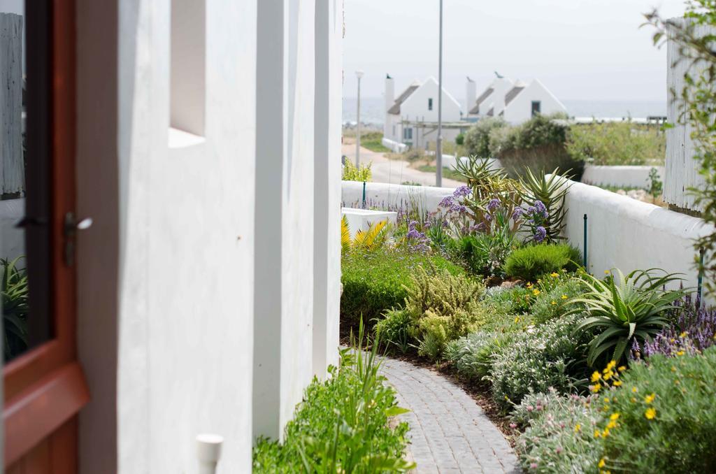 Ah! Guest House Paternoster Room photo